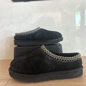 UGG Slippers  Black Tasman II Suede Sheepskin Lined Clog Women’s SZ 9